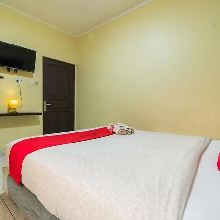 Reddoorz Near Tomang 2 Hotell Jakarta Eksteriør bilde