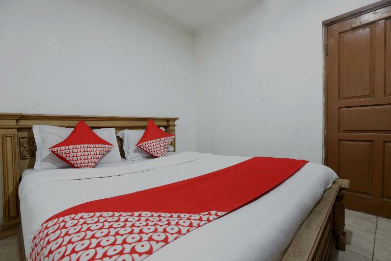 Reddoorz Near Tomang 2 Hotell Jakarta Eksteriør bilde